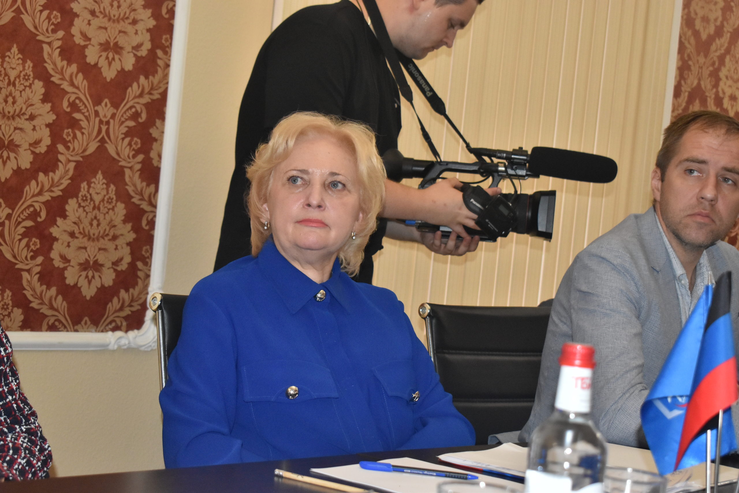Выступление ректора ДонГУ Светланы Беспаловой на круглом столе «Защита детей Донбасса:  сбор наказов в народную программу  «Единой России»