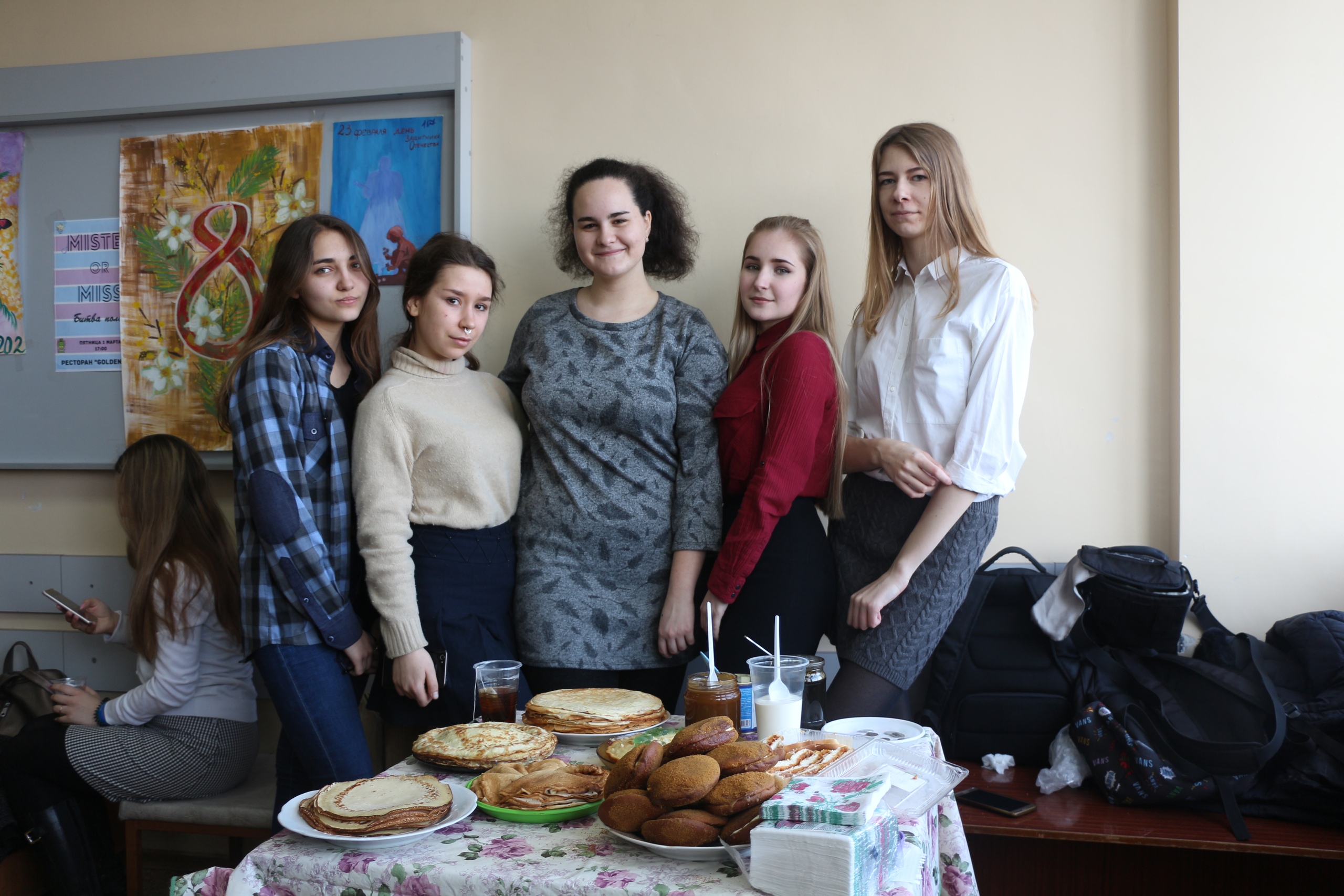 На факультете иностранных языков провели кулинарный конкурс
