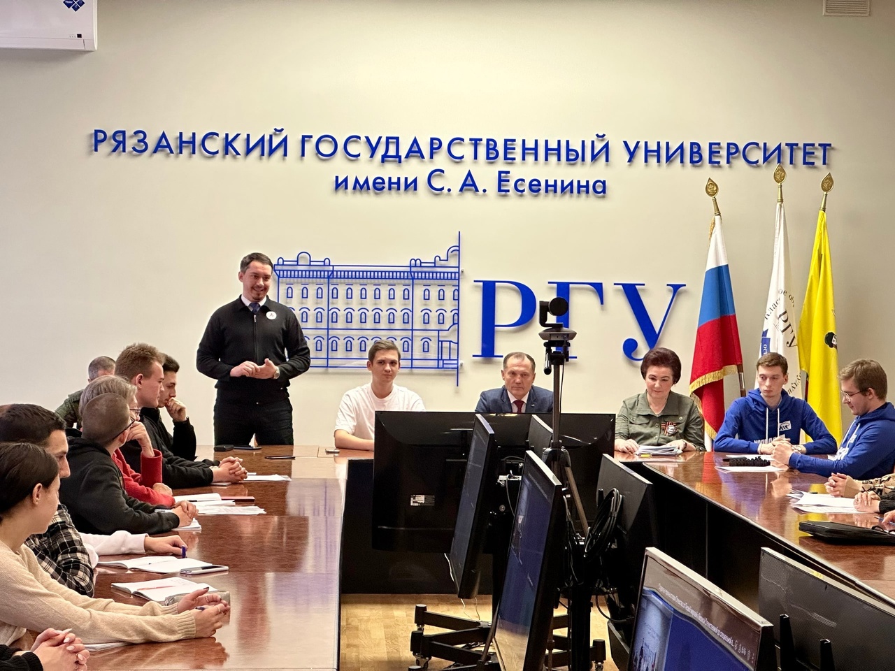 Журналисты ДонНУ приняли участие в межрегиональном молодежно-патриотическом круглом столе «Студенты-герои в истории Отечества»