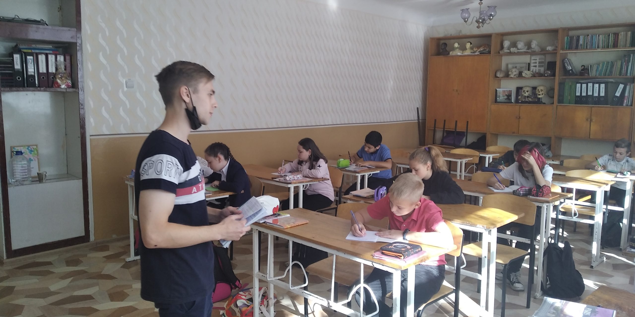 Студенты-биологи прошли педагогическую практику в школах