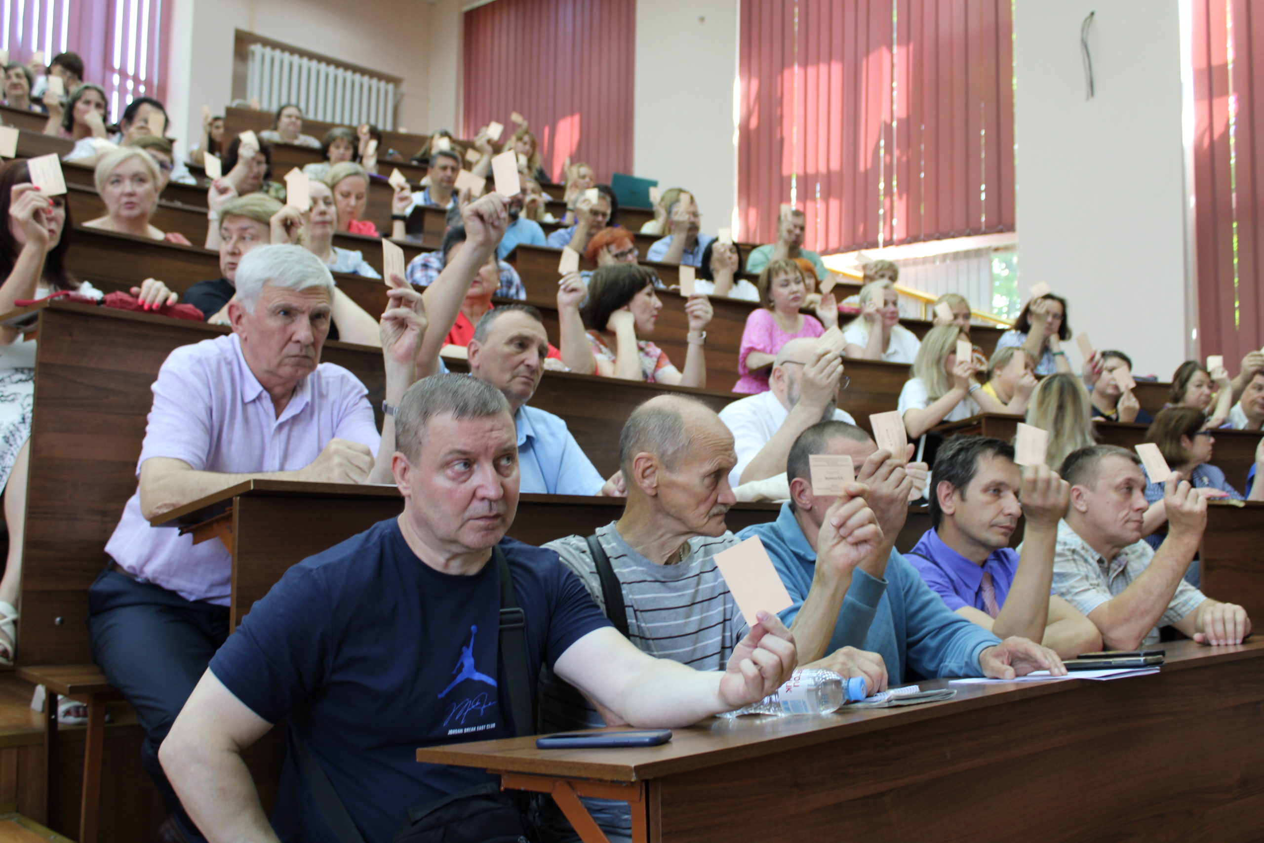 В Донецком государственном университете приняли коллективный договор на три года
