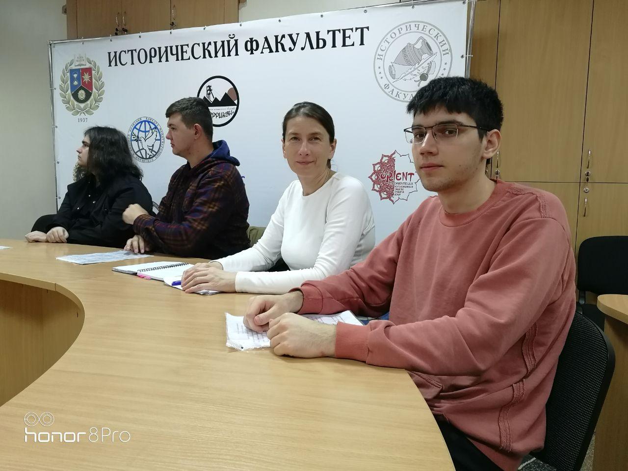 Студенты ФИЯ приняли участие в Республиканской студенческой научной конференции