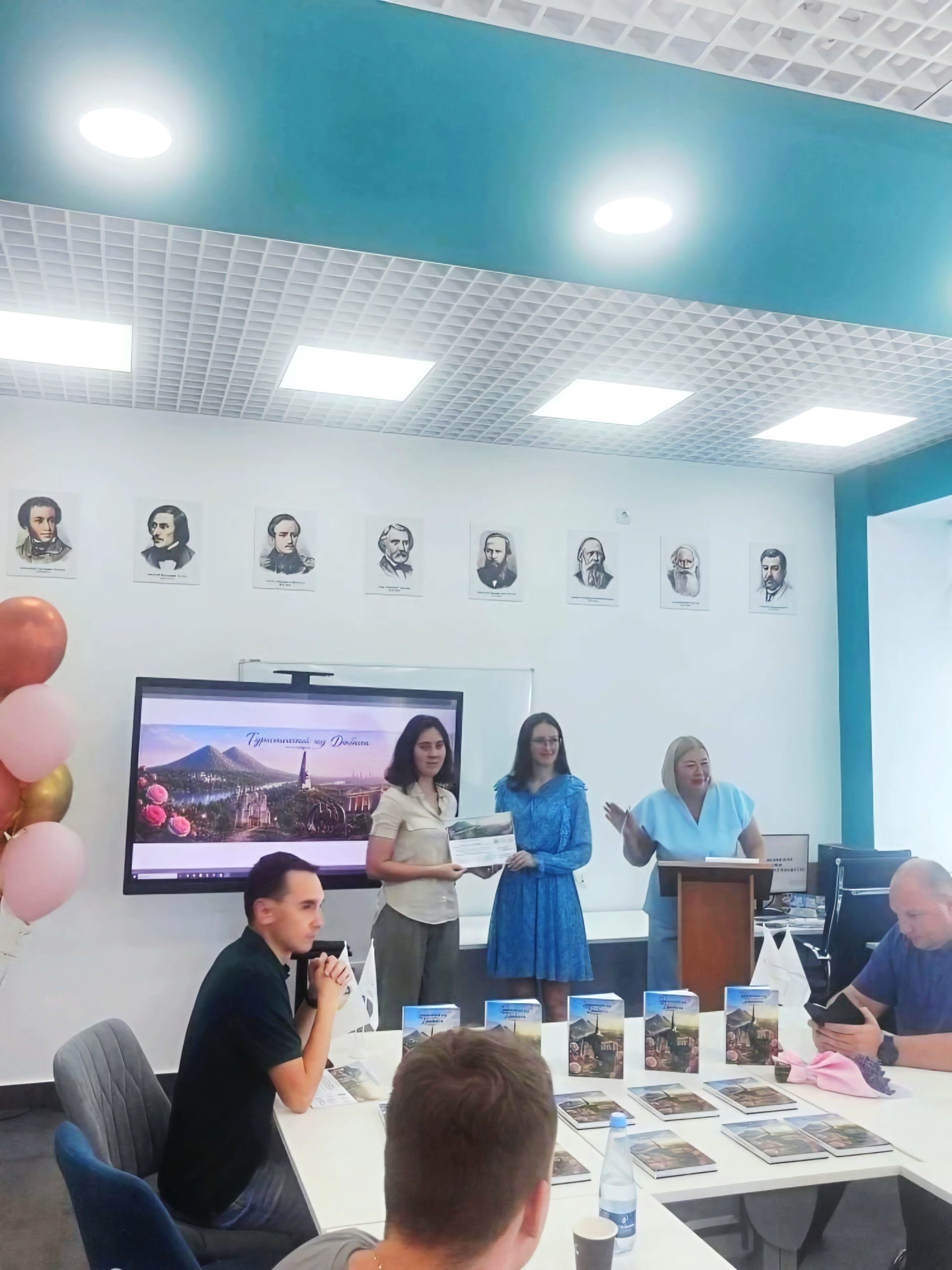 Вклад студентки ДонГУ в развитие туристического бренда ДНР отмечен на уровне республики