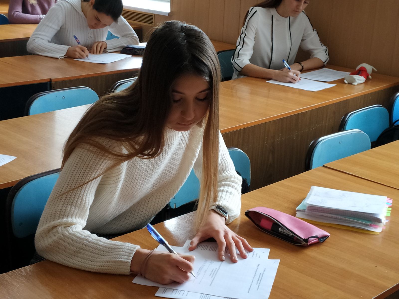 На экономическом факультете подвели итоги первого этапа студенческой олимпиады по основам бизнеса