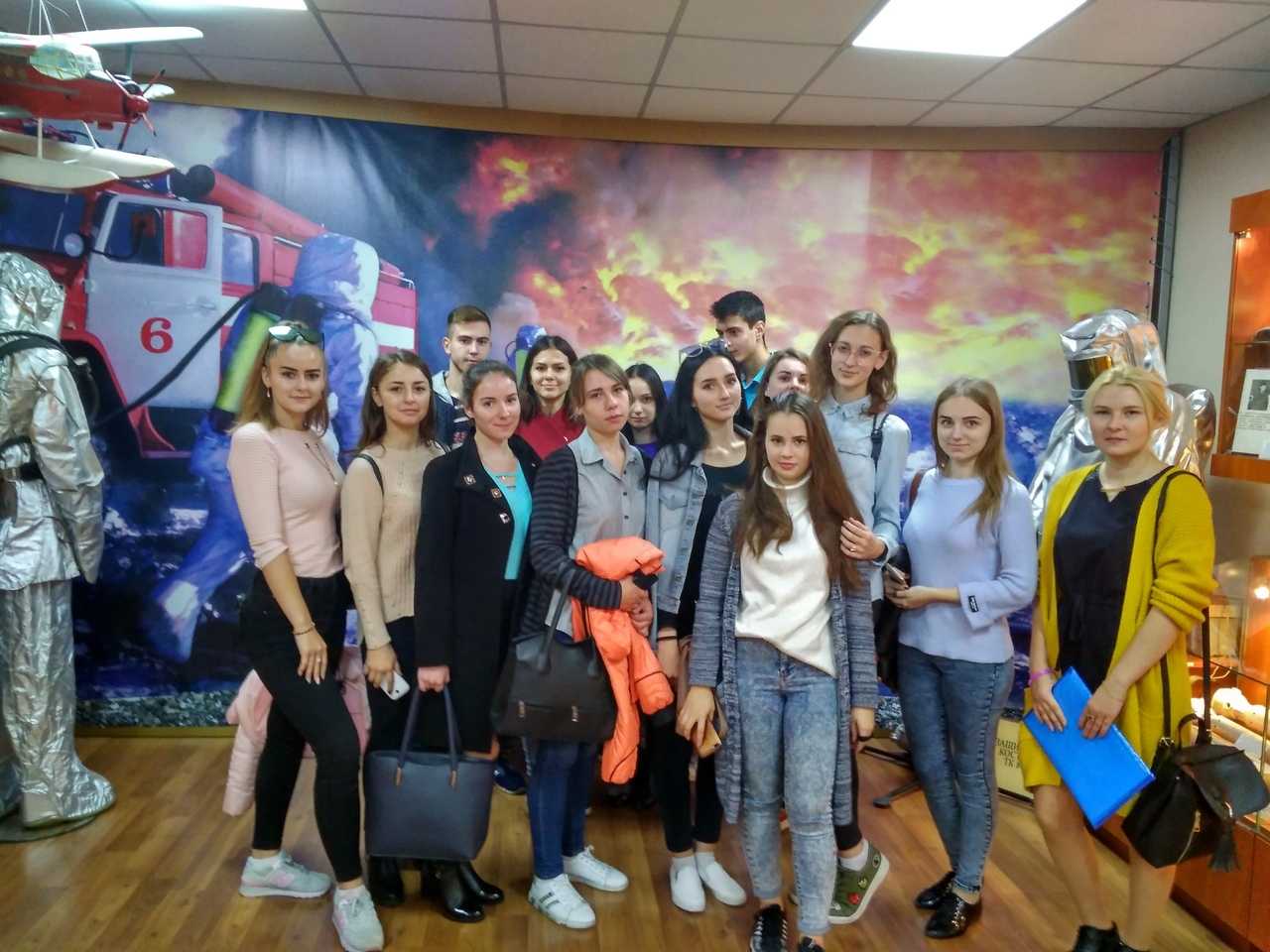 Студенты специальности «Психология служебной деятельности» посетили выставку пожарно-спасательного дела