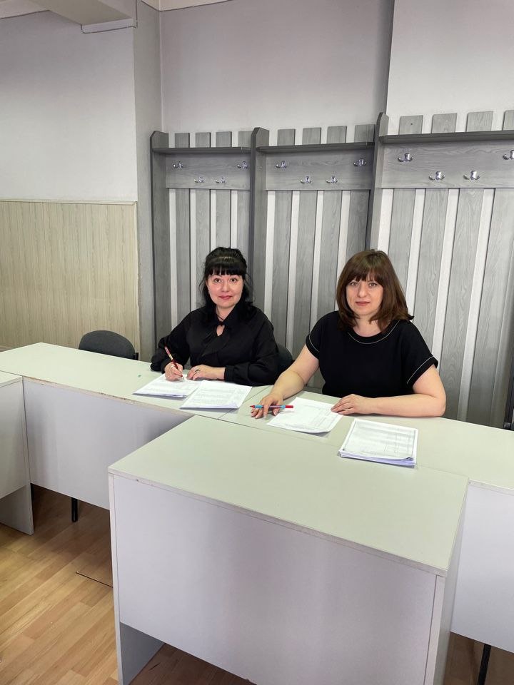Интервью преподавателей ФИЯ для газеты «Донецк вечерний»