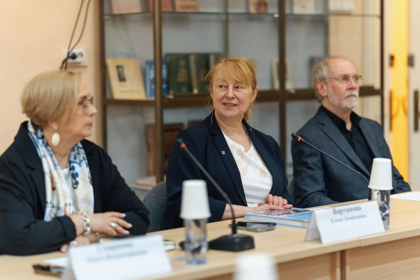 Донецкие журналисты презентовали книгу на журфаке Московского государственного университета