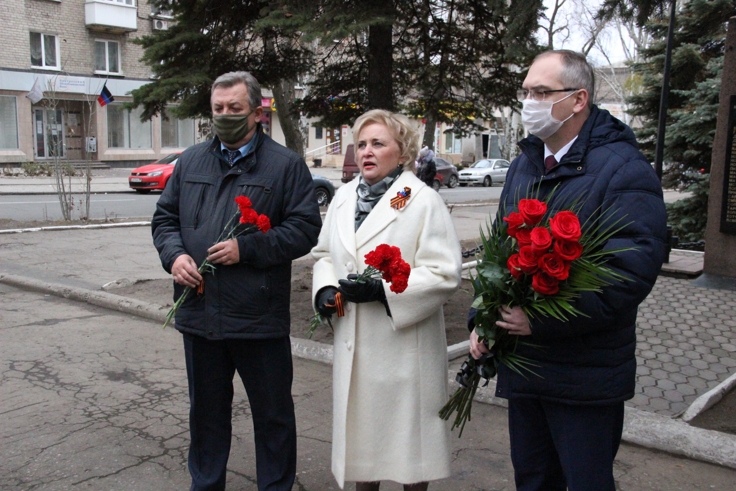 В рамках международной конференции в ДонНУ почтили память павших героев Великой Отечественной войны